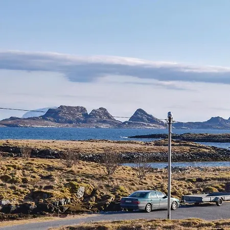 Three-bedroom Holiday In Selvar Selvaer